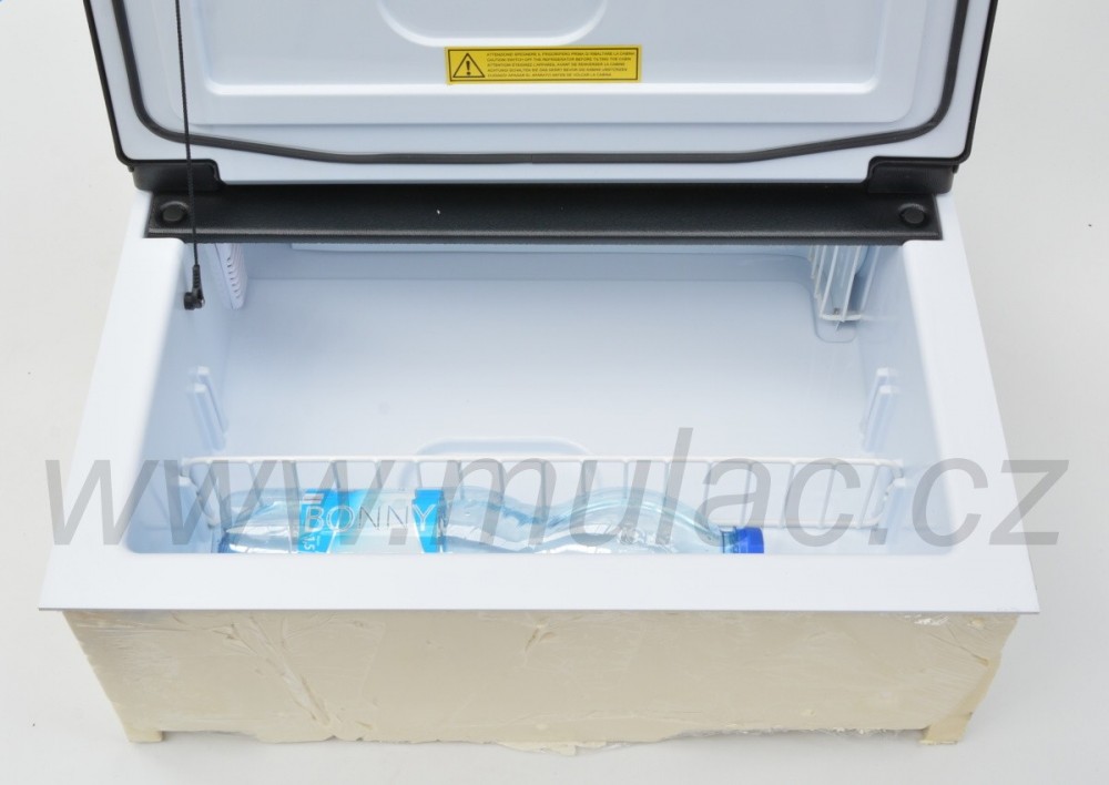 TB28AM Indel B 12/24V 28 litrů kompresorová autolednice č.8