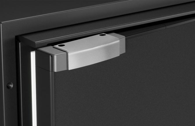 Vitrifrigo DP150i CHR 12/24 V, 155 litrů, pevná chladící jednotka č.7